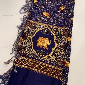 Asian elephant sarong / beach wrap / pareo / scarf in navy